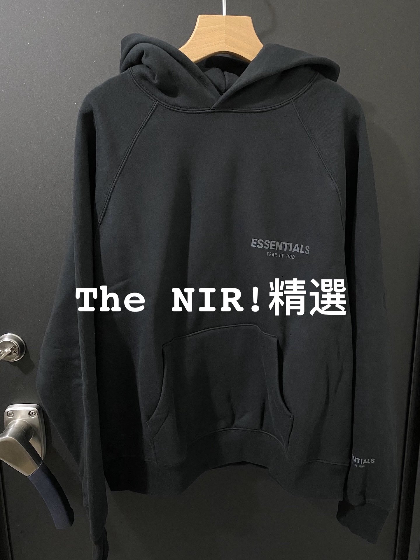 ESSENTIALS Core Collection 系列帽T 反光正面小字Pullover Hoodie