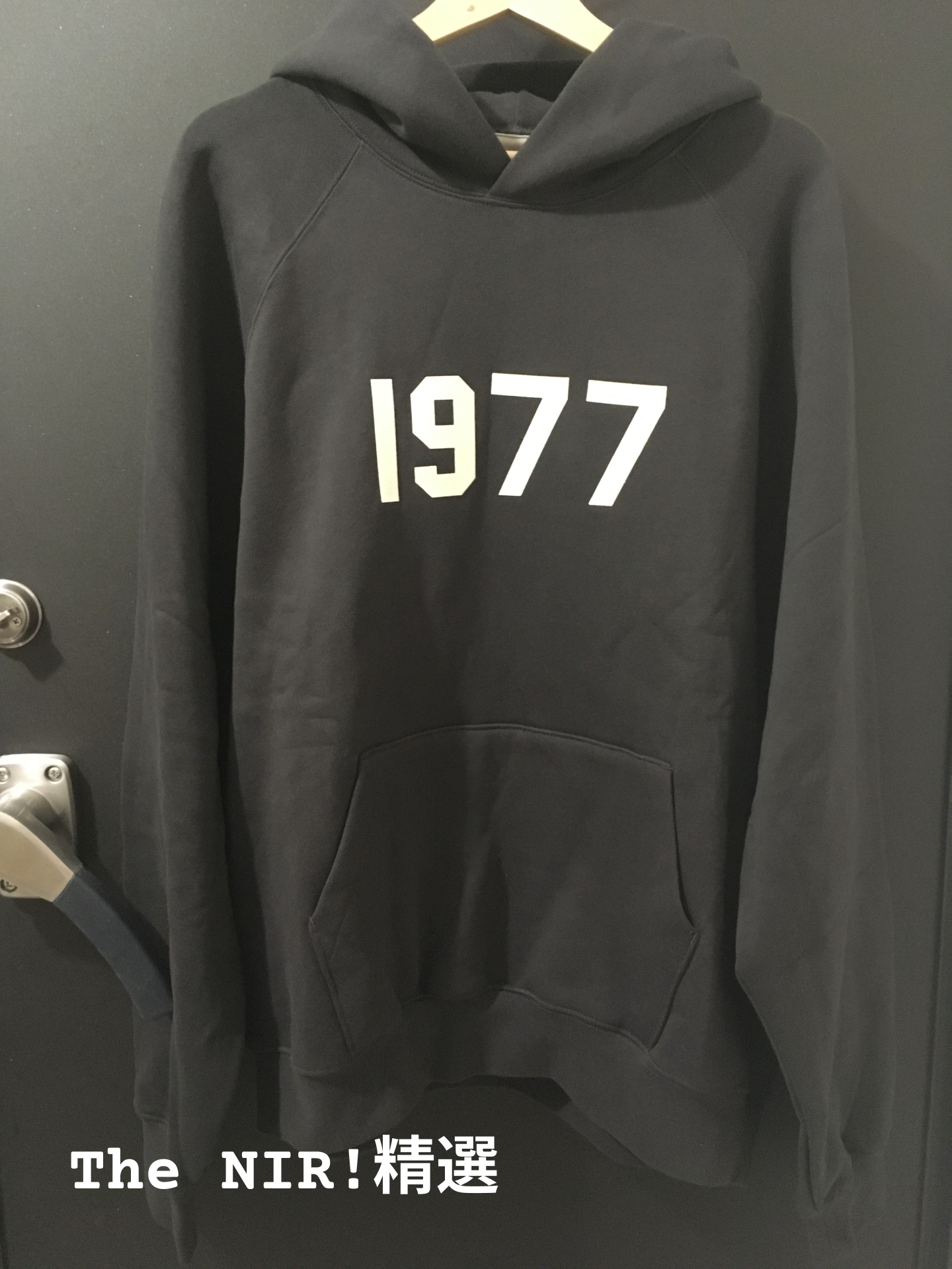 ESSENTIALS 帽T 1977 植絨正面大字Iron 鐵黑色Pullover Hoodie 22SS