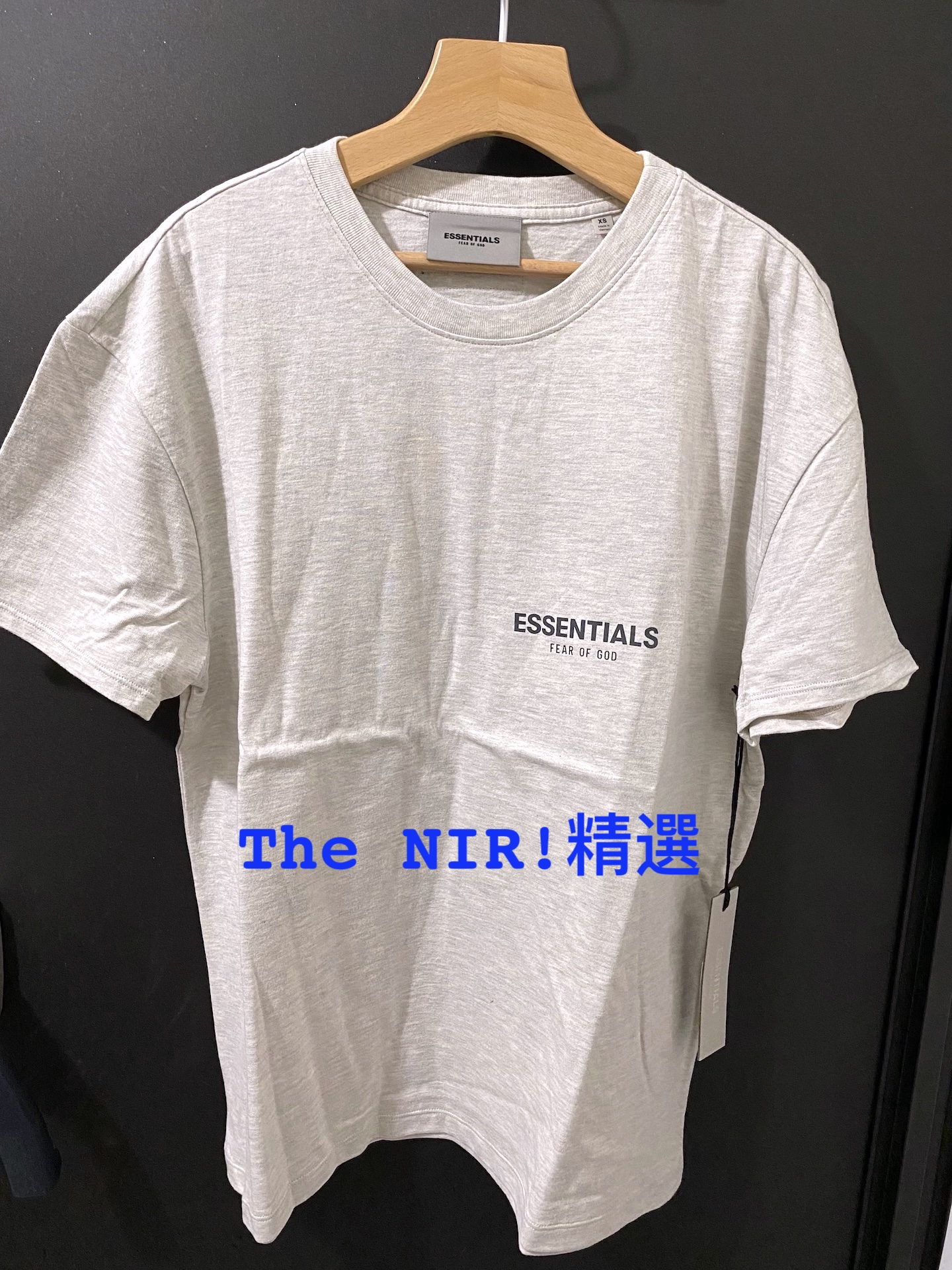 ESSENTIALS Core Collection 系列T恤反光小字T-shirt Oatmeal 淺灰色淺